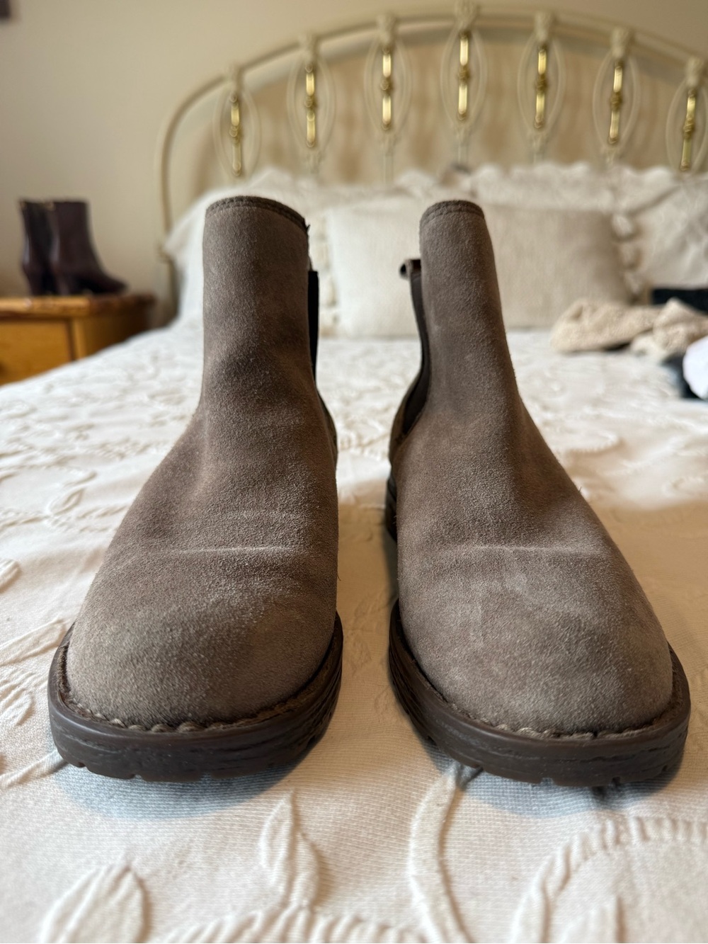 Born Suede Chelsea Boots - Women’s Cove - Picture 6 of 13